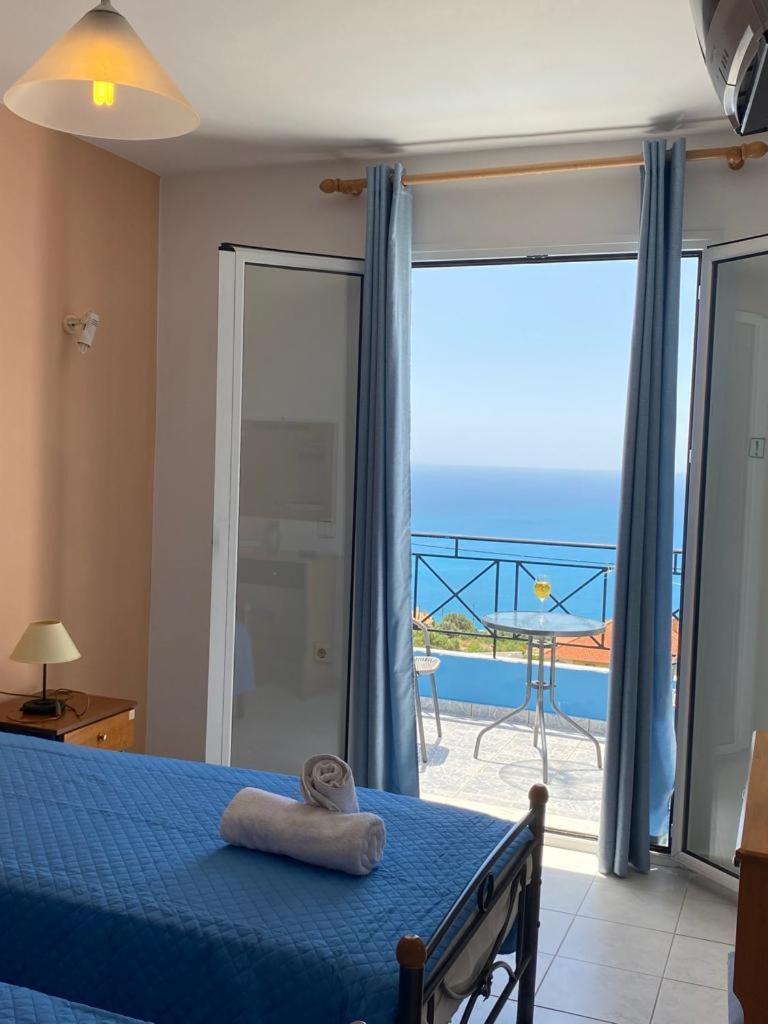 Casa De Blue Apartment Лурдата Екстериор снимка
